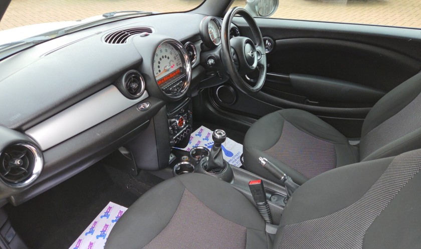 Mini ONE 1.6 Convertible