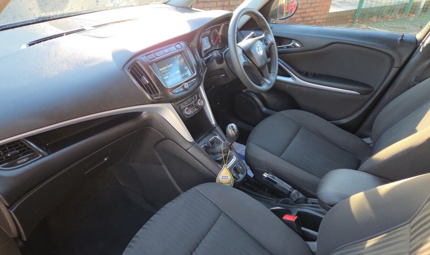 Vauxhall Zafira Tourer Design Turb