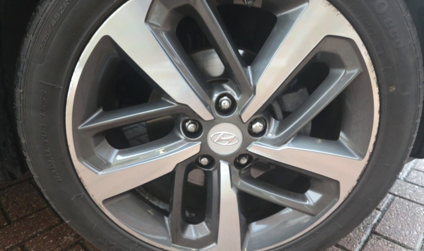 Hyundai Kona Premium