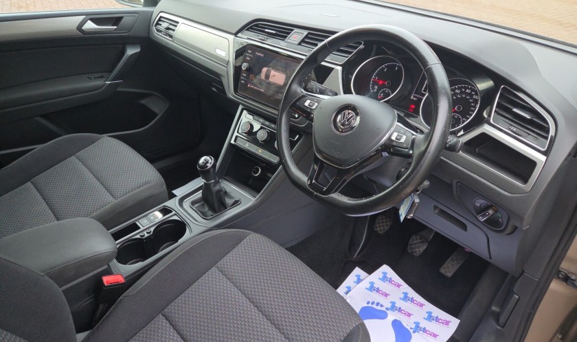 Volkswagen Touran Se Tdi Bmt