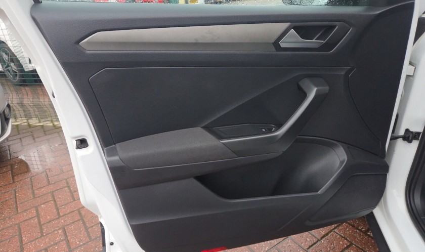 Volkswagen T-Roc Se Tsi